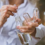 Dein Einstieg ins Duftlayering: So kombinierst du Parfums stilvoll und einzigartig