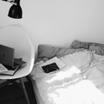 Clever lernen auf kleinem Raum: So richtest du deinen perfekten Lernplatz in der kleinen Wohnung ein