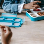 Bunte Brotdose für Kleinkinder: Ideen, die schnell gepackt sind und richtig Spaß machen